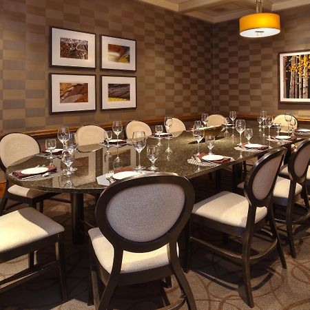 Отель Crowne Plaza Lansing By Ihg Экстерьер фото