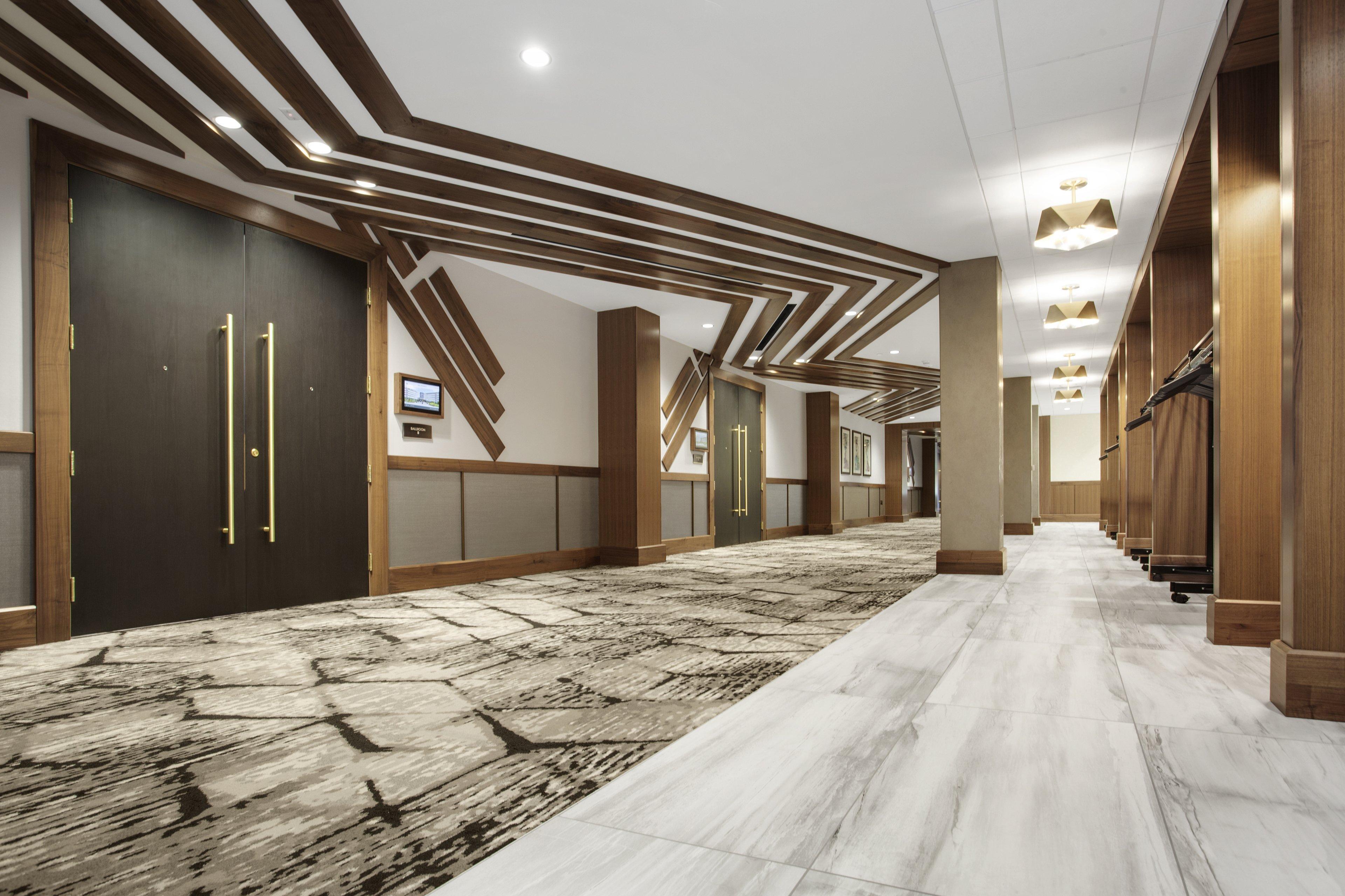 Отель Crowne Plaza Lansing By Ihg Экстерьер фото