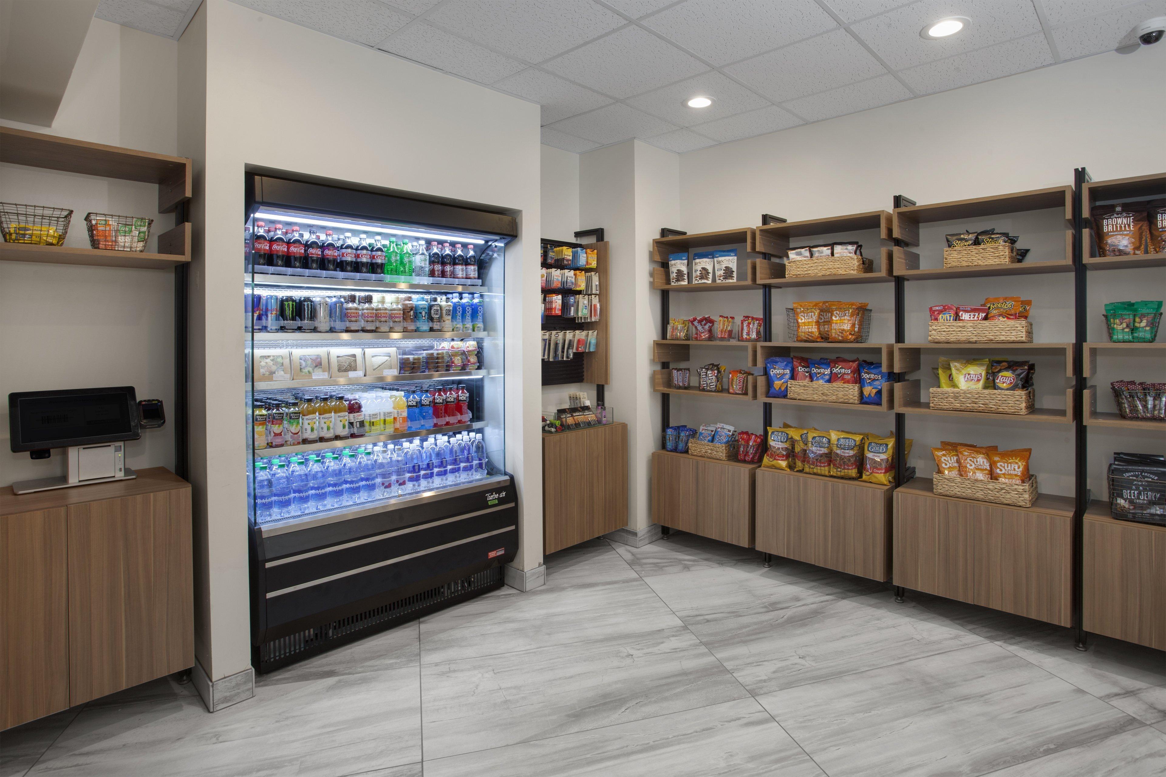 Отель Crowne Plaza Lansing By Ihg Экстерьер фото