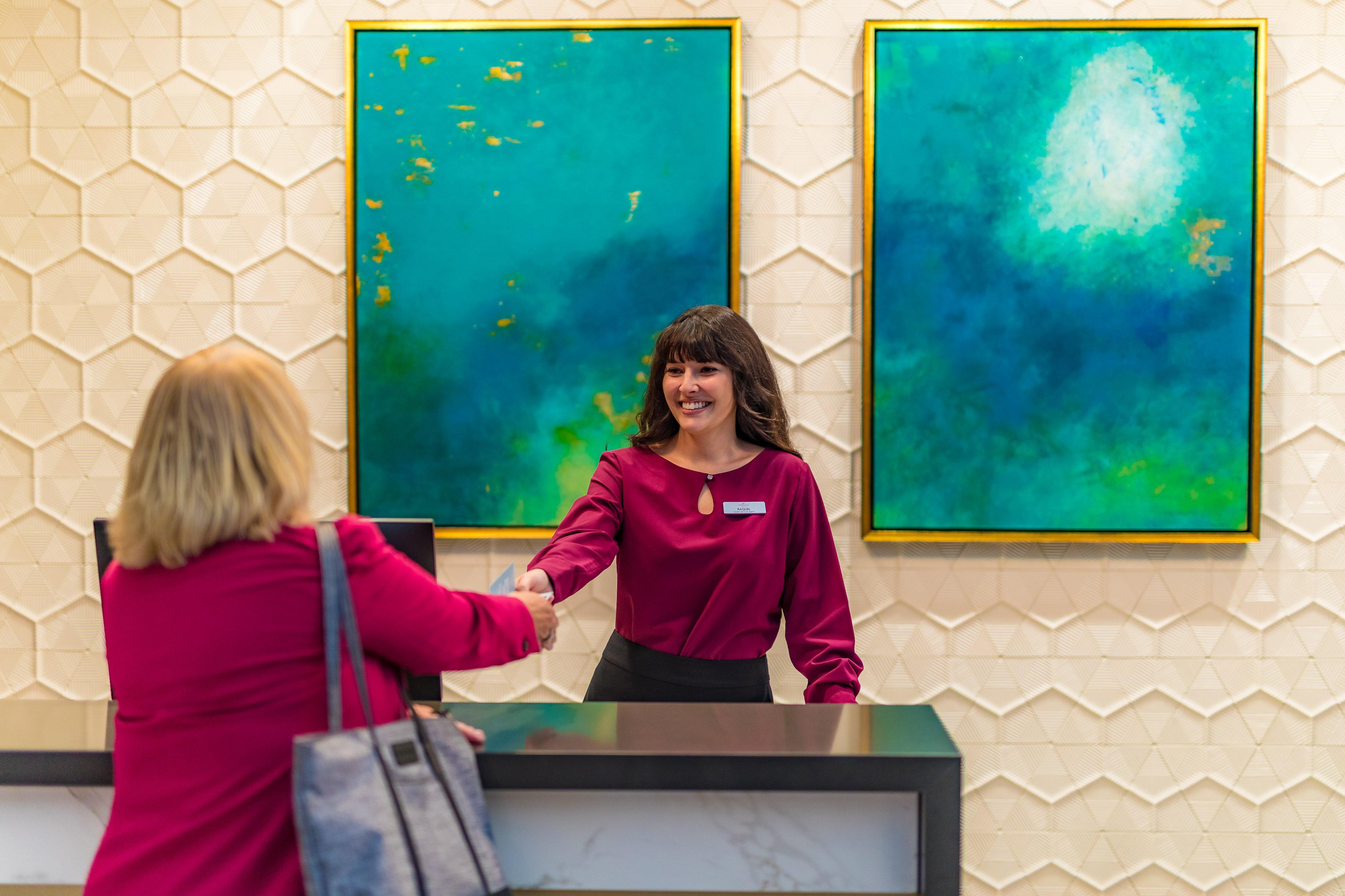 Отель Crowne Plaza Lansing By Ihg Экстерьер фото