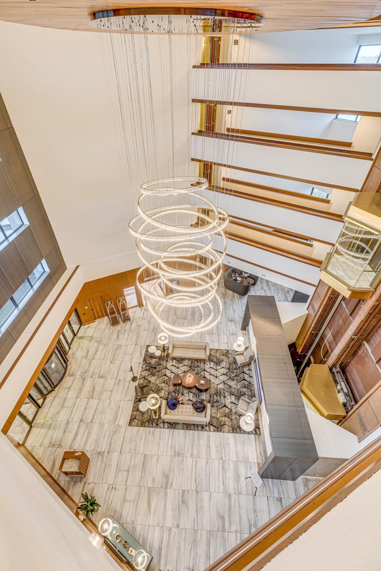 Отель Crowne Plaza Lansing By Ihg Экстерьер фото
